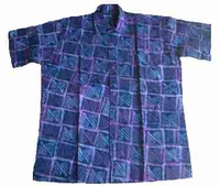 Batik-Hemden und Batik-T-Shirts