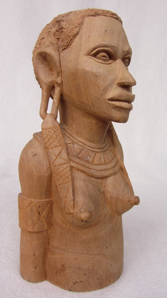 Büste Frauen Kopf Figur, 23 cm gross, zauberhafte afrikanische Handarbeit aus Fundholz