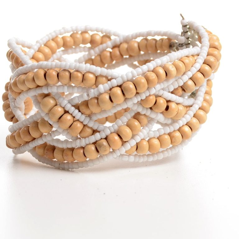 Afrikanischer handgefertigter Schmuck aus Glasperlen und Bambus, Armbänder nachhaltig im Afrika Deko Shop
