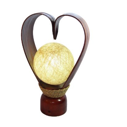 Bali Tischlampe aus Kokospalmenblatt in Herzform im Afrika Deko Shop