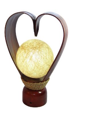 Balinesische Lampe aus Kokosholz im Afrika-Deko-Shop kaufen