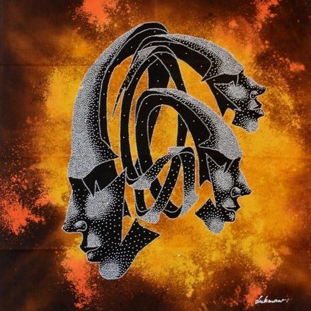 Batik Stoffbild mit traditioneller balinesischer Maske in warmen Tönen und 3-D-Maske Batik Stoffbild mit traditioneller balinesischer Maske in warmen Tönen und 3 D Maske